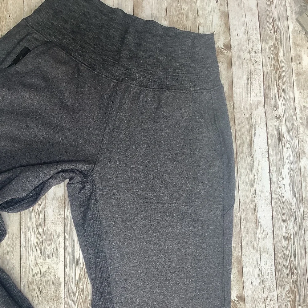 Athleta Venice Joggers XS fits S Gray - Picture 4 of 16